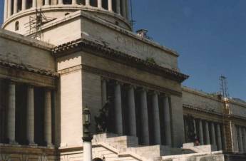 Image: Capiltolo building in Havana